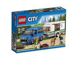 Lego City Van z przyczepą kempingową